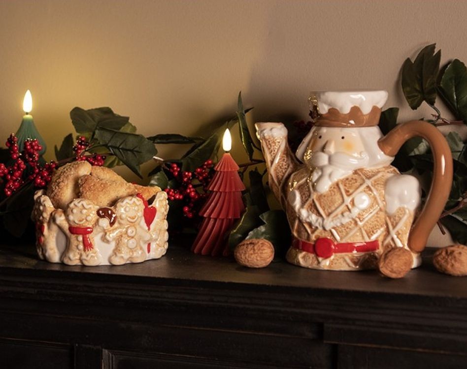 Hnědá keramická konvička Louskáček Nutcracker - 22*12*18 cm / 900 ml Clayre & Eef Hnědá keramická konvička Louskáček Nutcracker - 22*12*18 cm / 900 ml Clayre & Eef