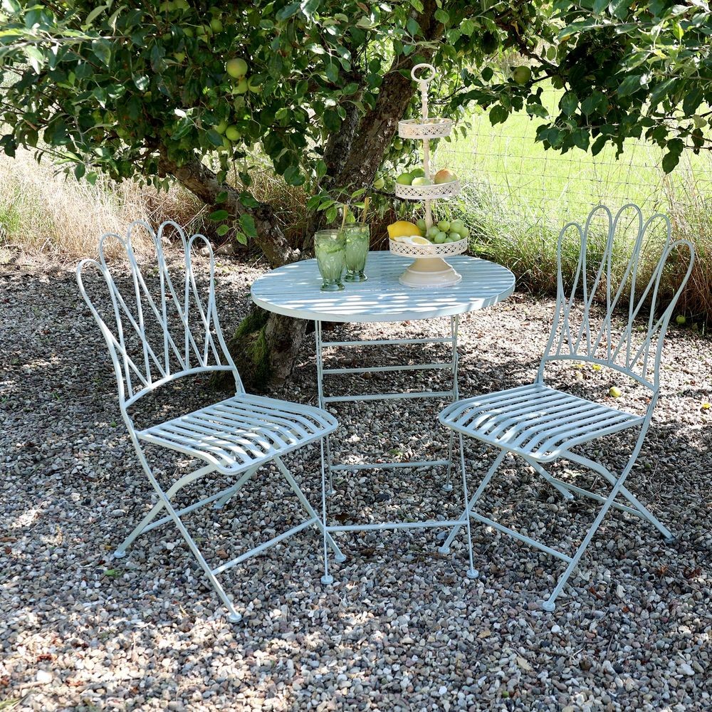 Modrý zahradní bistro set stůl a 2 židle La Mointré - Ø 70*75 / 2x 42*55*93cm Chic Antique Modrý zahradní bistro set stůl a 2 židle La Mointré - Ø 70*75 / 2x 42*55*93cm Chic Antique