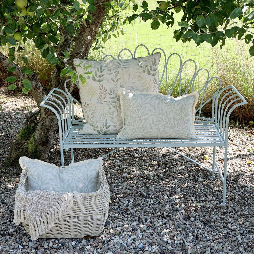 Modrá zahradní lavice La Mointré - 124*46*98 cm Chic Antique Modrá zahradní lavice La Mointré - 124*46*98 cm Chic Antique