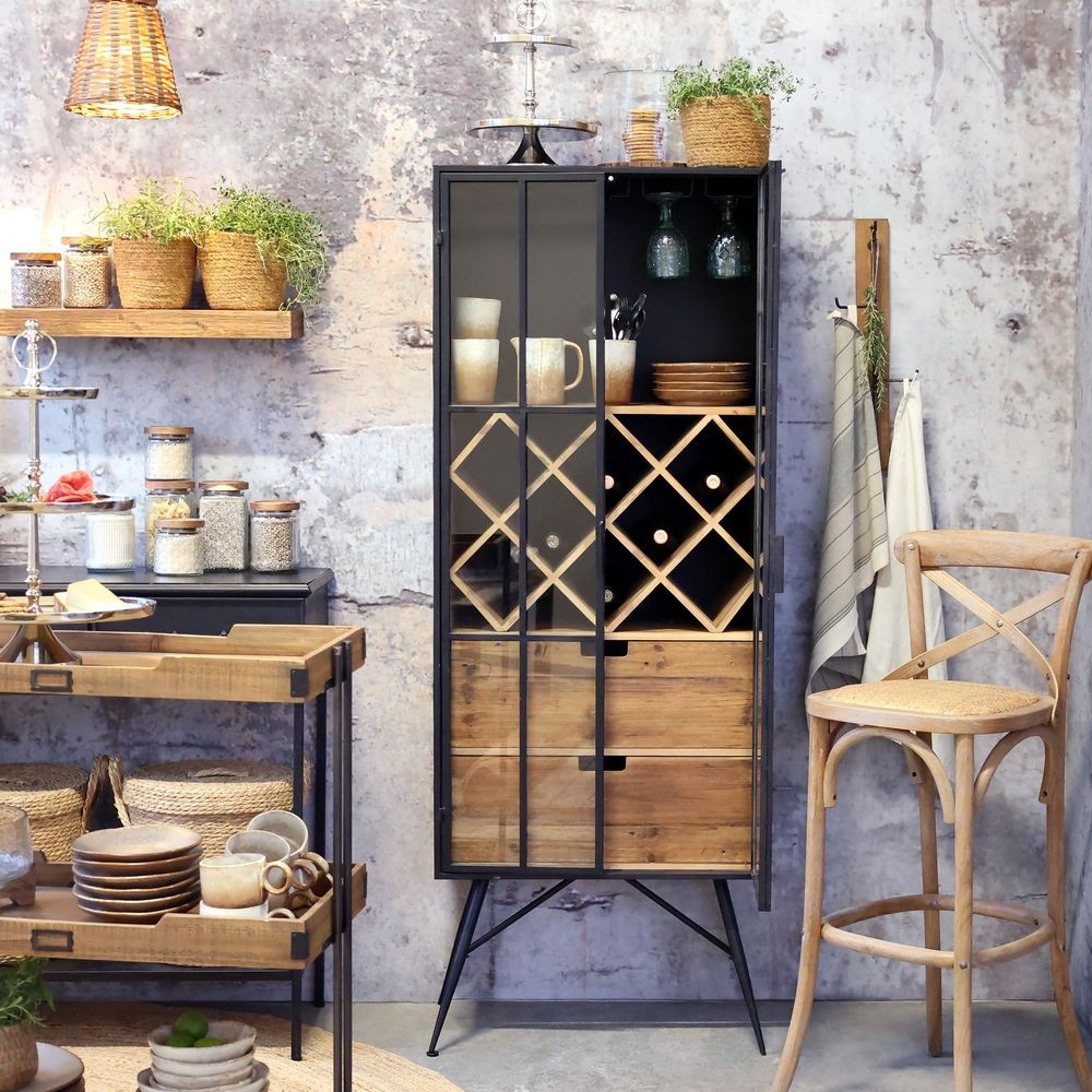 Černá antik kovová vitrína vinotéka Larisse - 65*36*170 cm Chic Antique Černá antik kovová vitrína vinotéka Larisse - 65*36*170 cm Chic Antique
