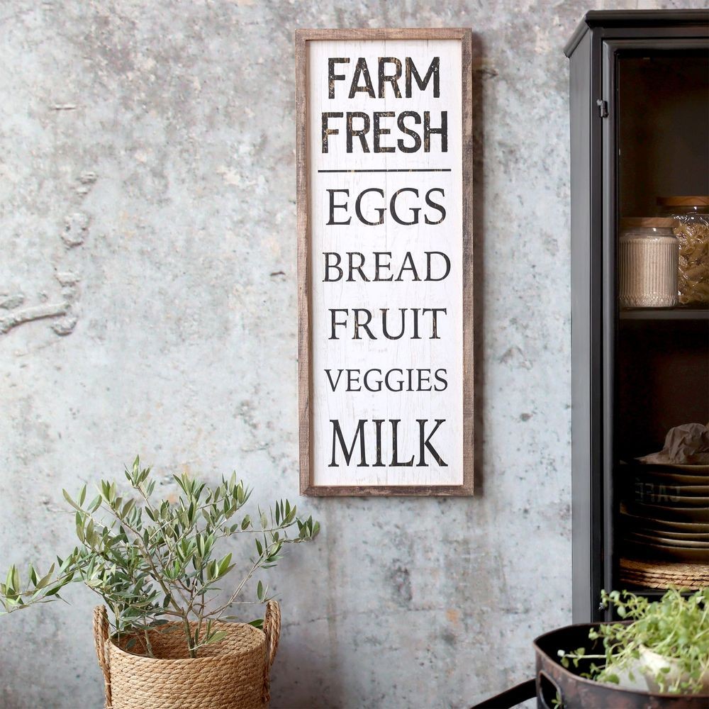 Nástěnná dřeváná cedule Farm Fresh – 30*2,5*81 cm Chic Antique Nástěnná dřeváná cedule Farm Fresh – 30*2,5*81 cm Chic Antique