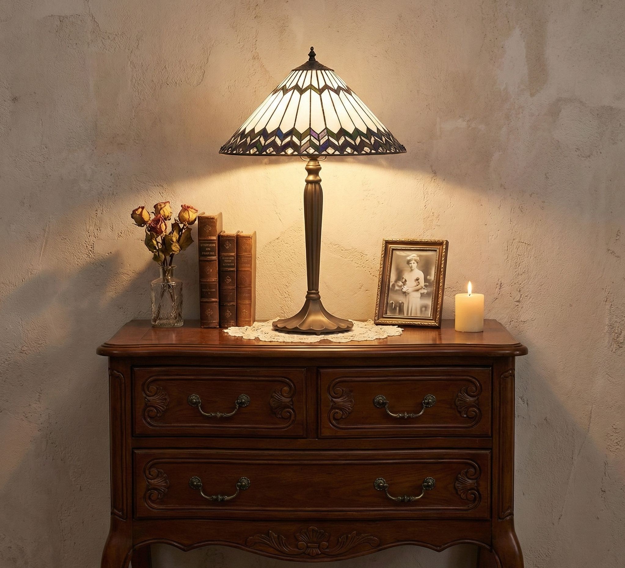 Tiffany stolní lampa Femma - Ø 40*62 cm Clayre & Eef Tiffany stolní lampa Femma - Ø 40*62 cm Clayre & Eef