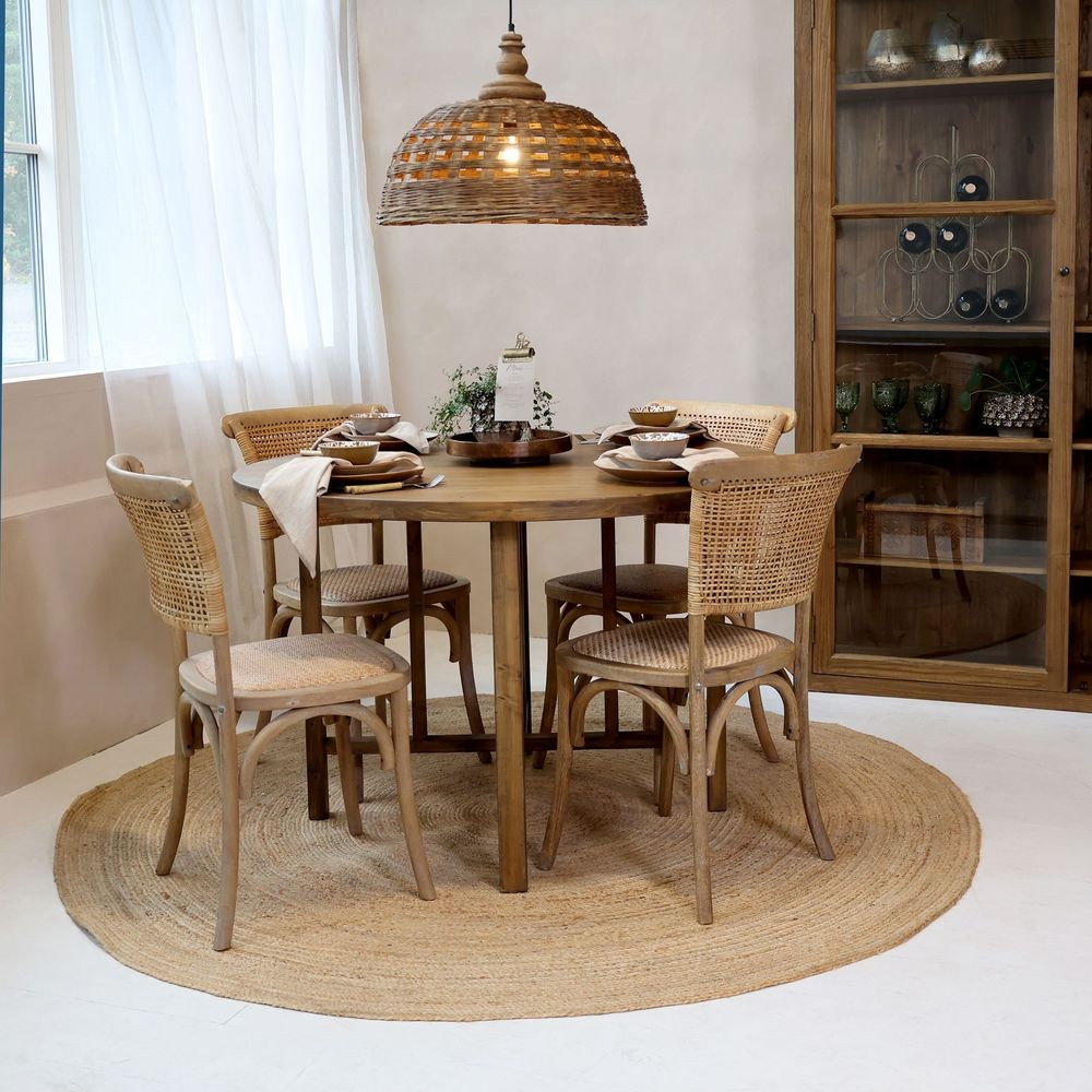 Hnědý dřevěný kulatý jídelní stůl Franne - Ø 120*78 cm Chic Antique Hnědý dřevěný kulatý jídelní stůl Franne - Ø 120*78 cm Chic Antique