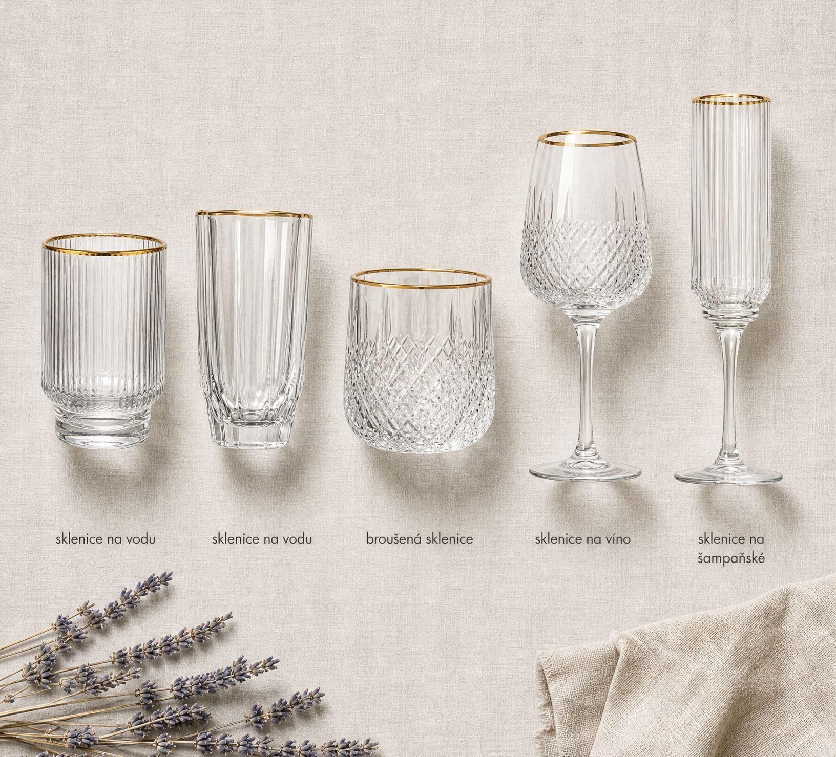 Elegantní sklenice na vodu se zlatým okrajem - Ø 8*9 cm / 250 ml Clayre & Eef Elegantní sklenice na vodu se zlatým okrajem - Ø 8*9 cm / 250 ml Clayre & Eef