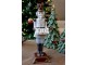 Dekorace figurka Louskáček Cherry Noël s kalendářem – 10*10*31,5 cm Chic Antique