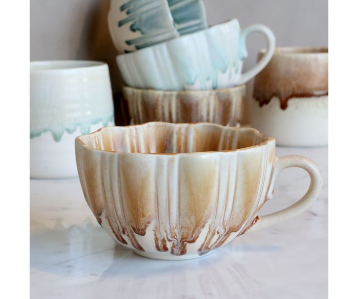 Porcelánový šálek se stékající glazurou New Bone China Latte – Ø 11*6,5 cm Chic Antique