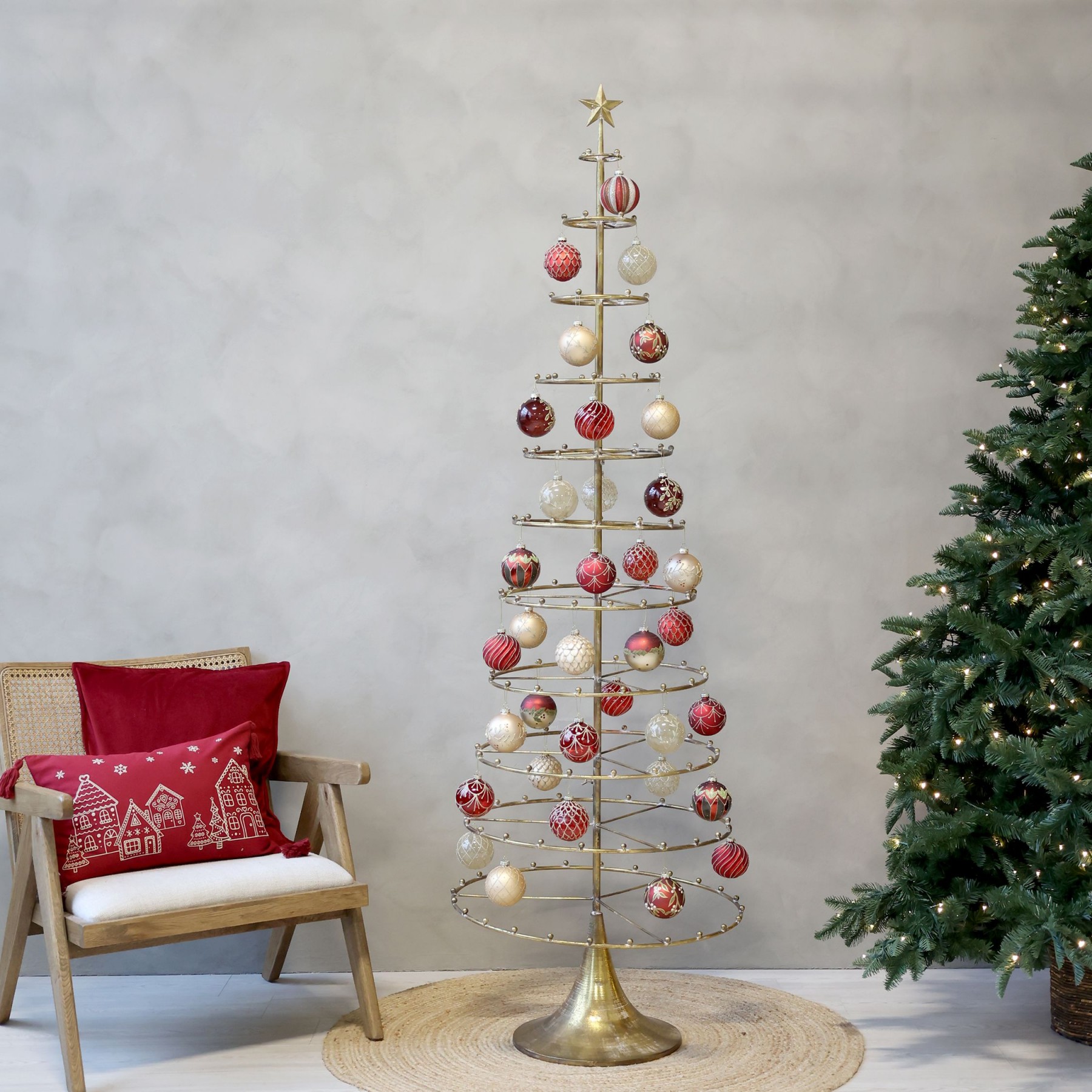 Mosazný antik vánoční stromek na vánoční ozdoby na podstavci Tree Antique – Ø 60 *196 cm