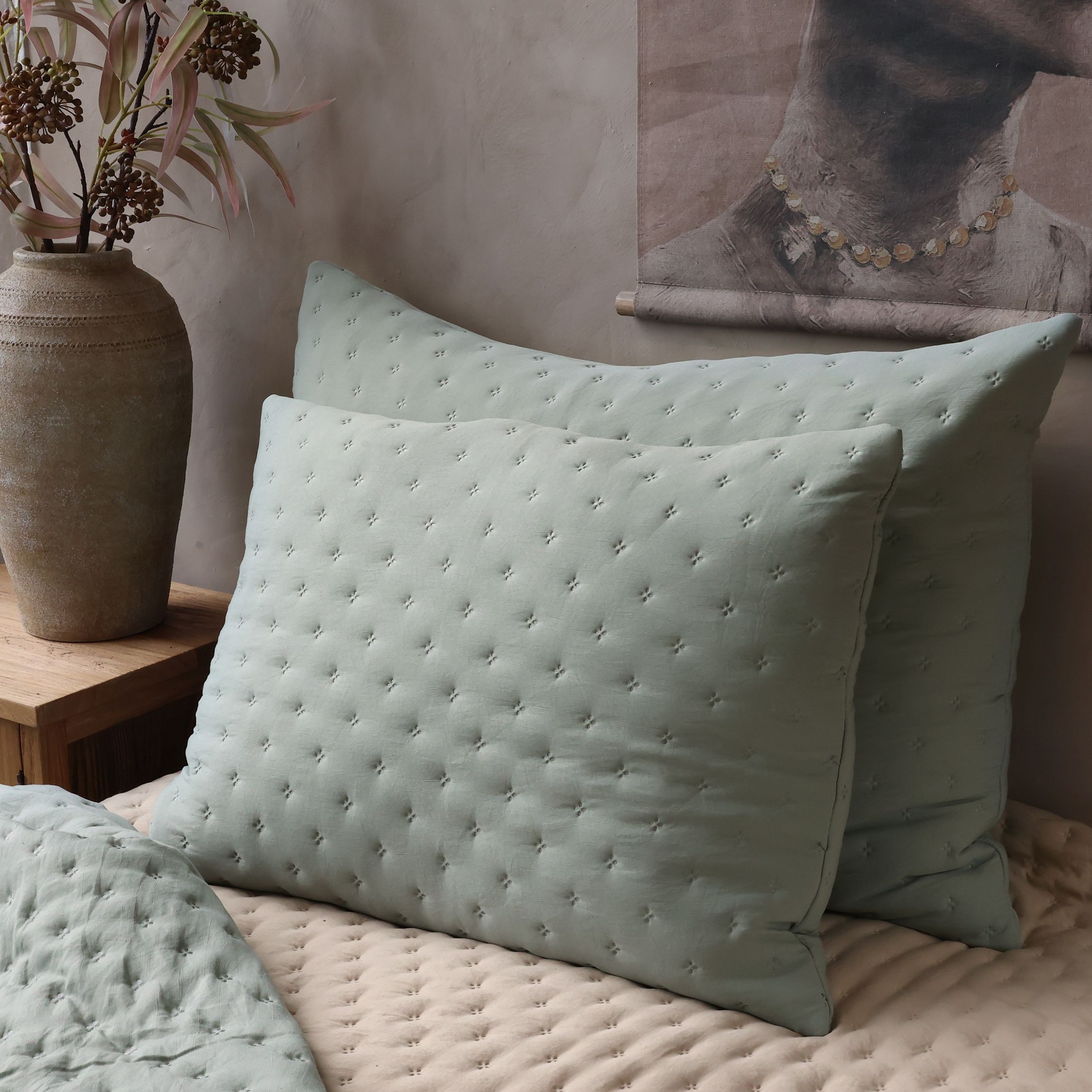Měkký jemně opálový povlak na polštář Aix Soft – 70*50 cm Chic Antique Měkký jemně opálový povlak na polštář Aix Soft – 70*50 cm Chic Antique