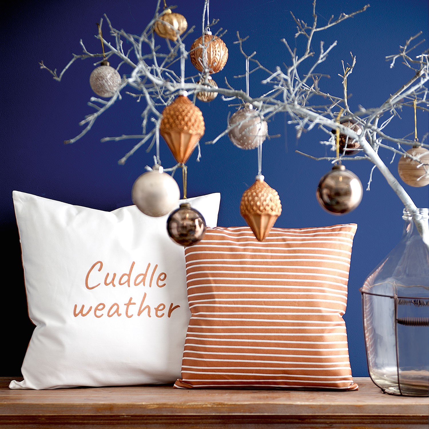 Povlak na polštář Cuddle Weather puntíky - 50*50 cm Clayre & Eef Povlak na polštář Cuddle Weather puntíky - 50*50 cm Clayre & Eef