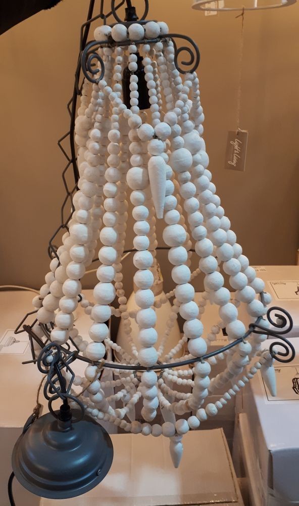 Závěsné světlo Lyna dřevěné bílé korálky - Ø42*56 cm Light & Living Závěsné světlo Lyna dřevěné bílé korálky - Ø42*56 cm Light & Living