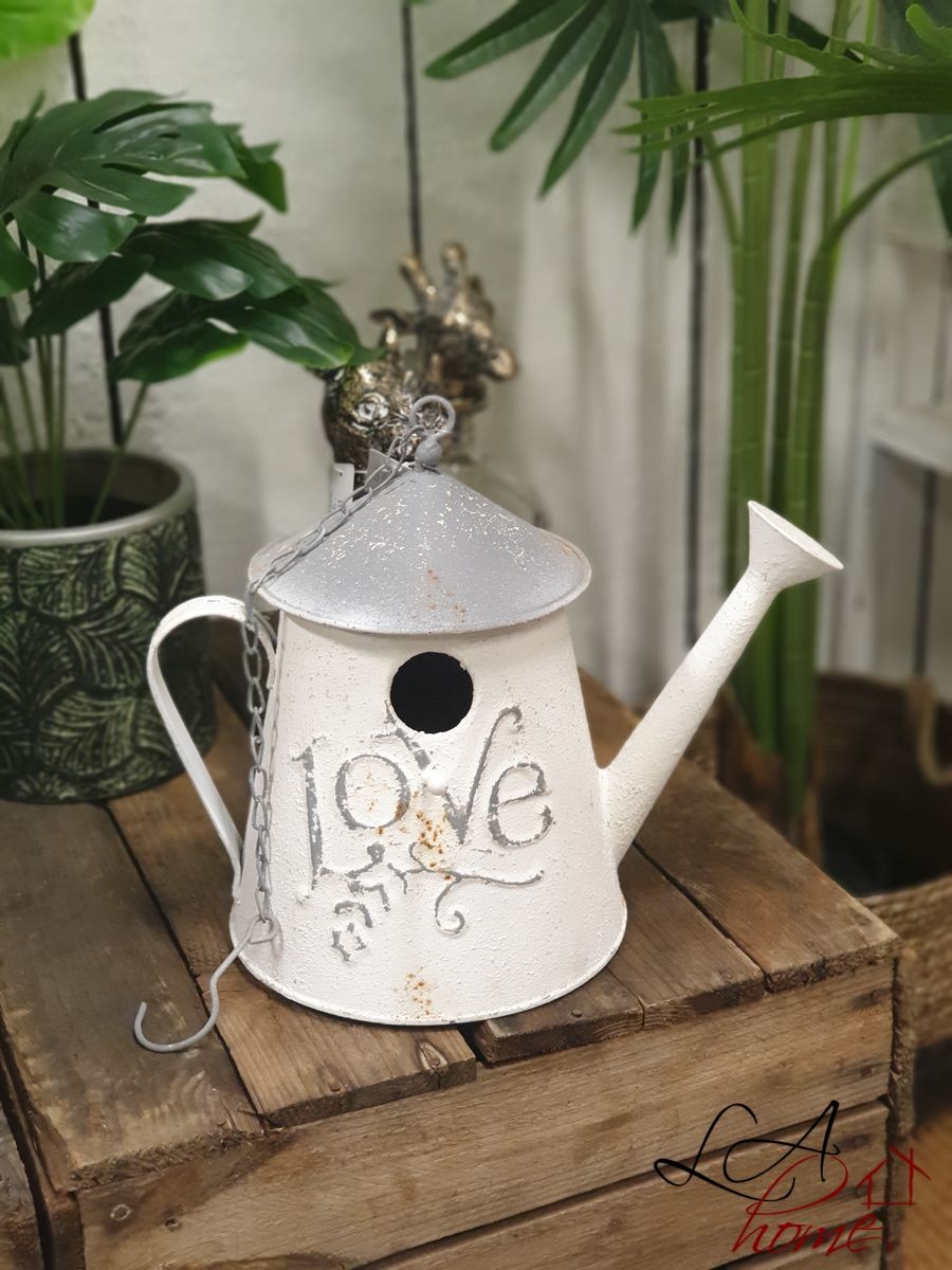 Dekorační ptačí budka ve tvaru konve - 19*19*25 cm Clayre & Eef Dekorační ptačí budka ve tvaru konve - 19*19*25 cm Clayre & Eef