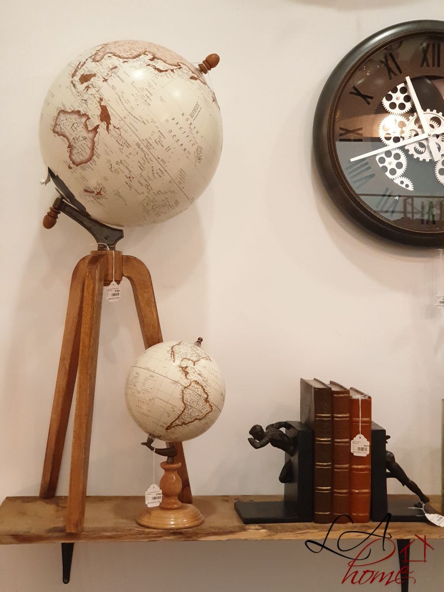 Dekorace glóbus na dřevěném podstavci Wond - Ø22*38cm J-Line by Jolipa Dekorace glóbus na dřevěném podstavci Wond - Ø22*38cm J-Line by Jolipa