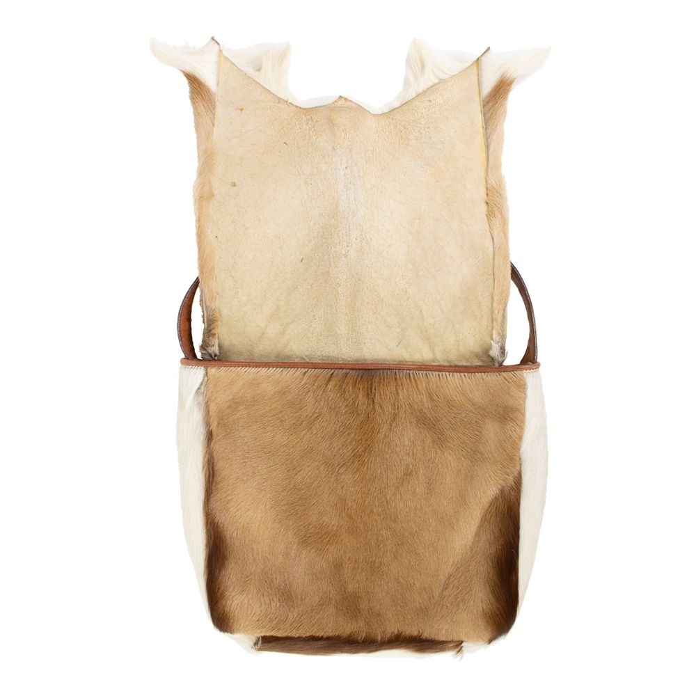 Bílo hnědá kabelka přes rameno z hovězí kůže Springbok - 30*30*5cm Mars & More Bílo hnědá kabelka přes rameno z hovězí kůže Springbok - 30*30*5cm Mars & More