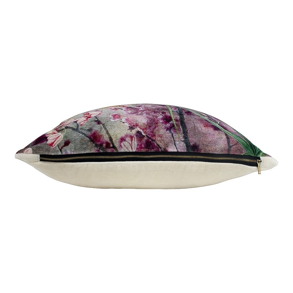 Modro- růžový sametový polštář okouzlující papoušek - 45*45*15cm Mars & More Modro- růžový sametový polštář okouzlující papoušek - 45*45*15cm Mars & More