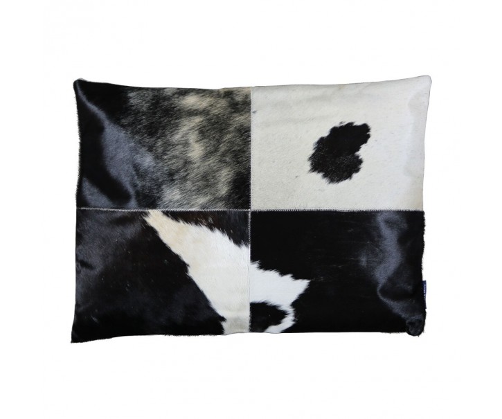 Bílo-černý kožený polštář s výrazným stehem Stitch Cow - 45*60*15 cm Mars & More 