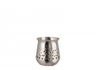 Stříbrně barevný kovový svícen s ornamenty M - 10,7*10,7*12,5 cm