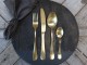 4-dílná zlatá sada příboru Nordique - 23cm Chic Antique