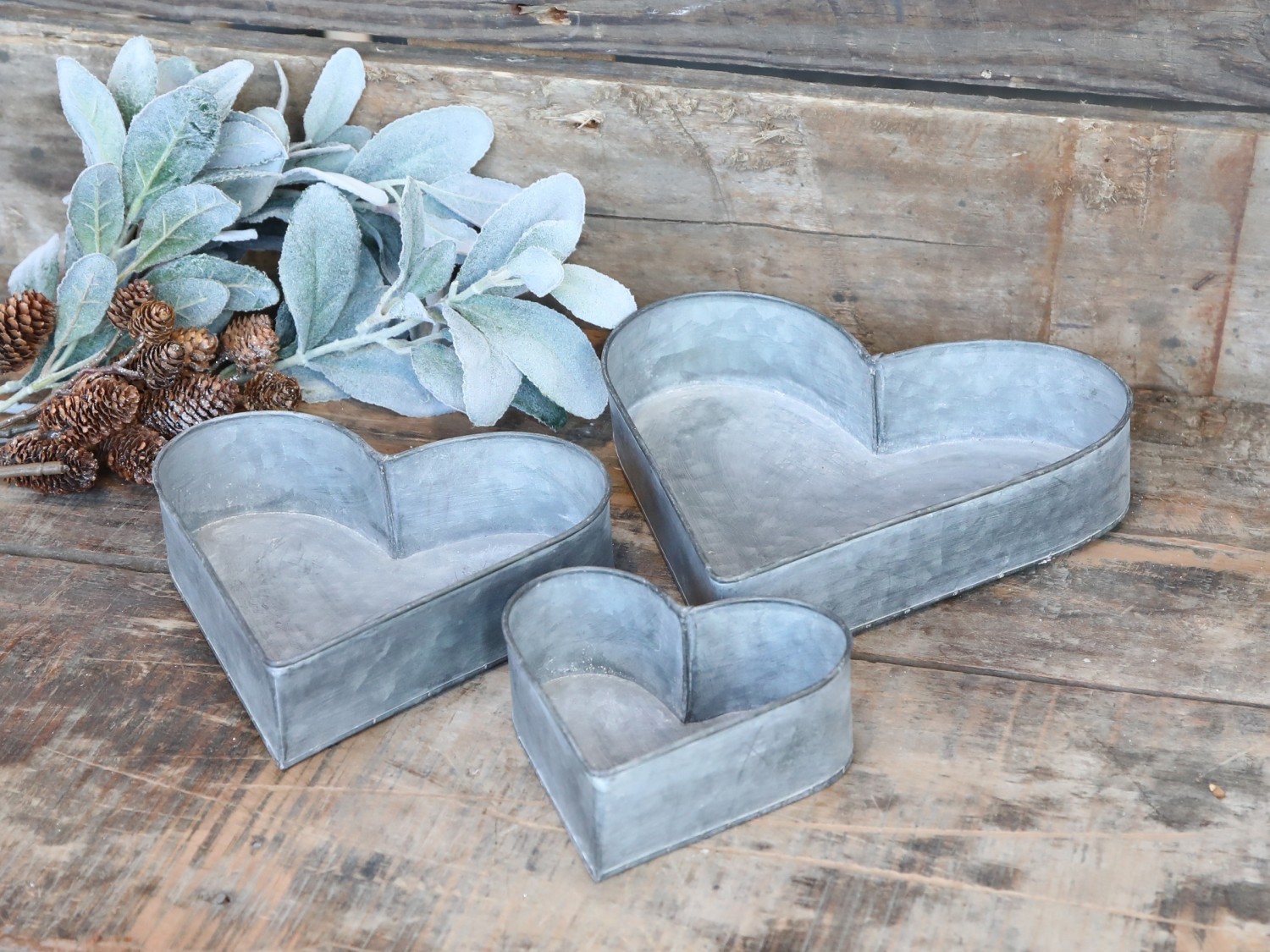 Sada 3ks plechové boxy ve tvaru srdce Zinc - 22*22*5cm