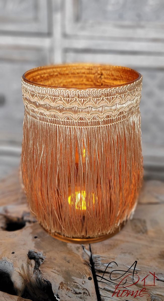Hnědý skleněný svícen s třásněmi Marron – Ø 11*18 cm Light & Living Hnědý skleněný svícen s třásněmi Marron – Ø 11*18 cm Light & Living
